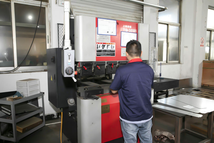 Mesin Lentur Hidraulik